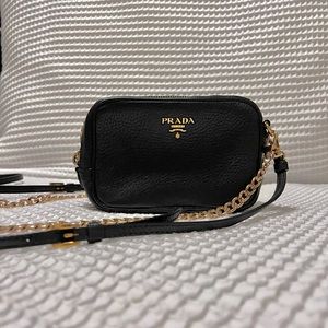 Prada Camera Bag 🖤
